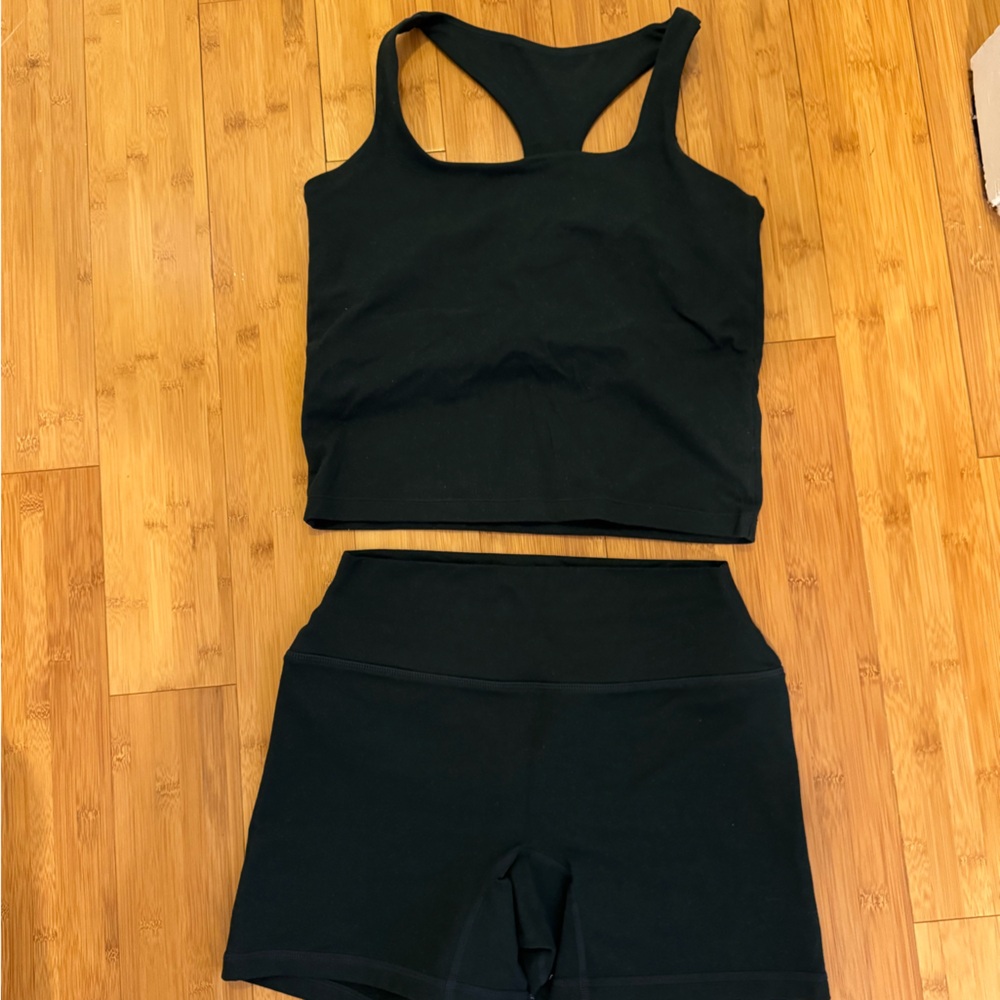 SET active dark green workout set